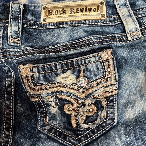 BADA BLING BADA BOOM! Gorgeous Rock Revival Shorts - Picture 5 of 5